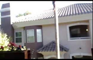 XXX Black vieux film porno amateur Stud obtient la tête de deux salopes blanches matures puis baise